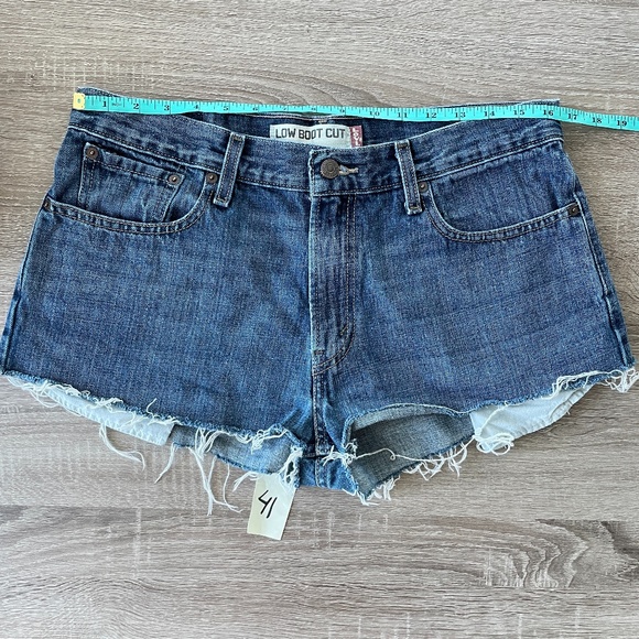 Vintage Levi's 527 medium rise denim cutoff shorts - Picture 3 of 12